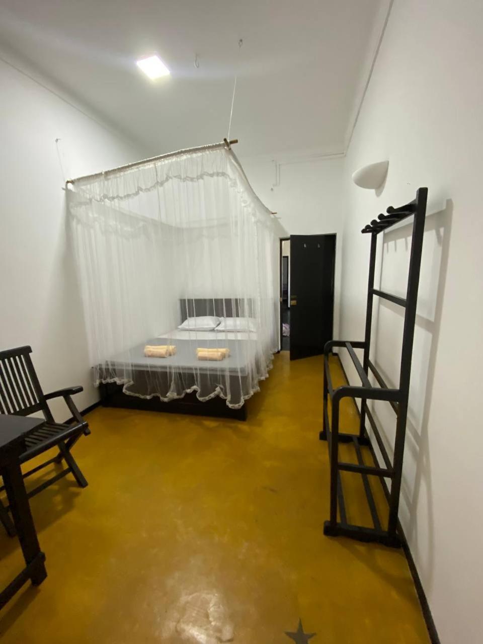אונה ואטונה Pearl Villa Rooms And Hostel מראה חיצוני תמונה