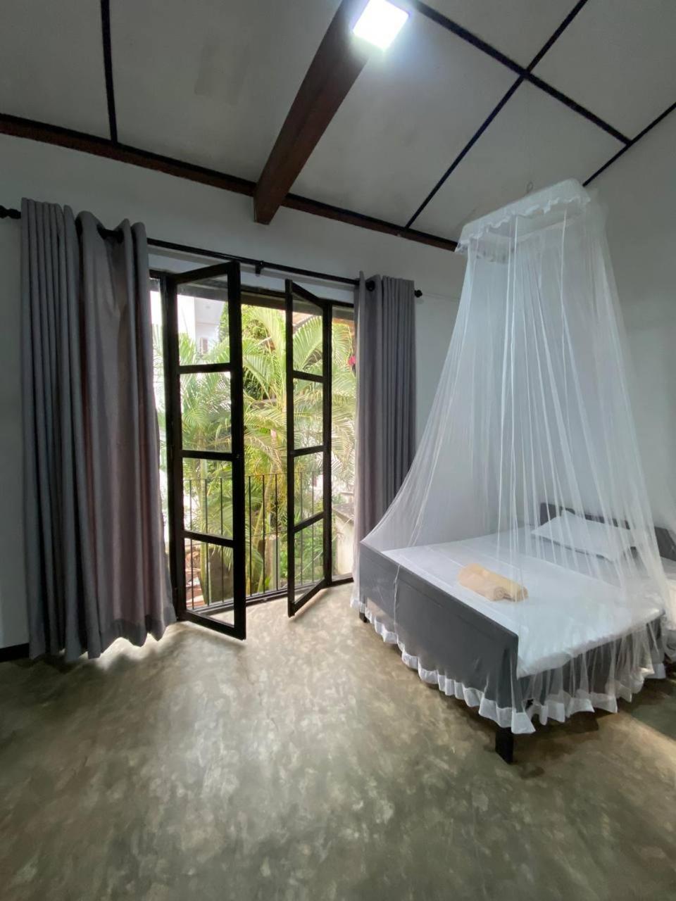 אונה ואטונה Pearl Villa Rooms And Hostel מראה חיצוני תמונה