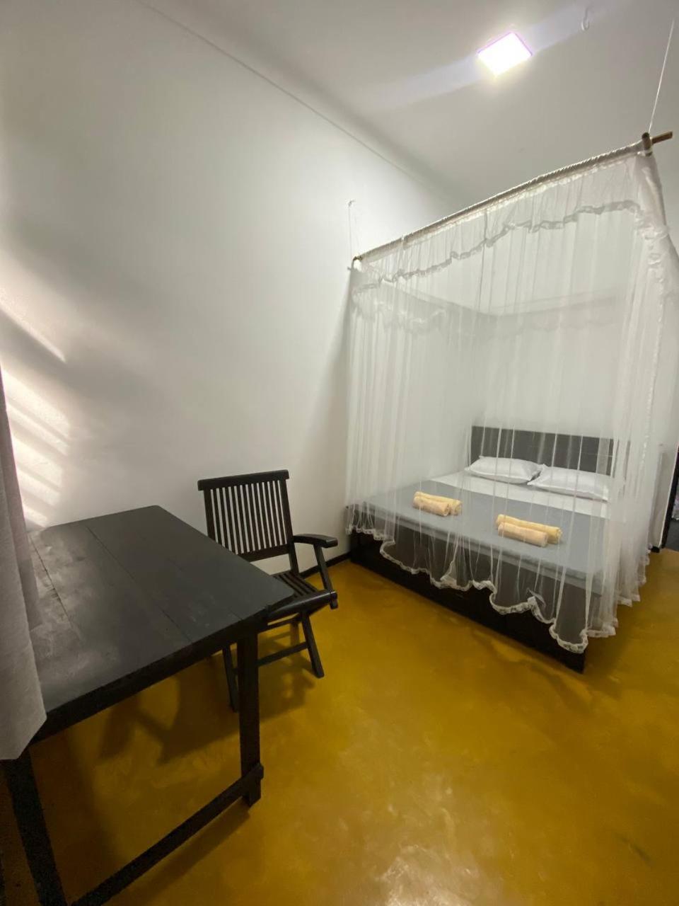 אונה ואטונה Pearl Villa Rooms And Hostel מראה חיצוני תמונה